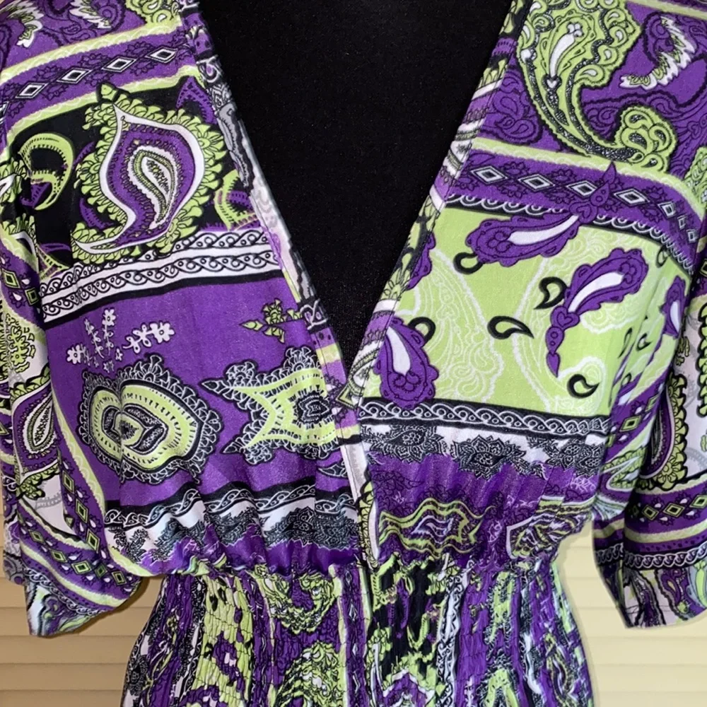 Purple paisley crossover top maxi dress with back opening - Size 1X - Picture 6 of 11